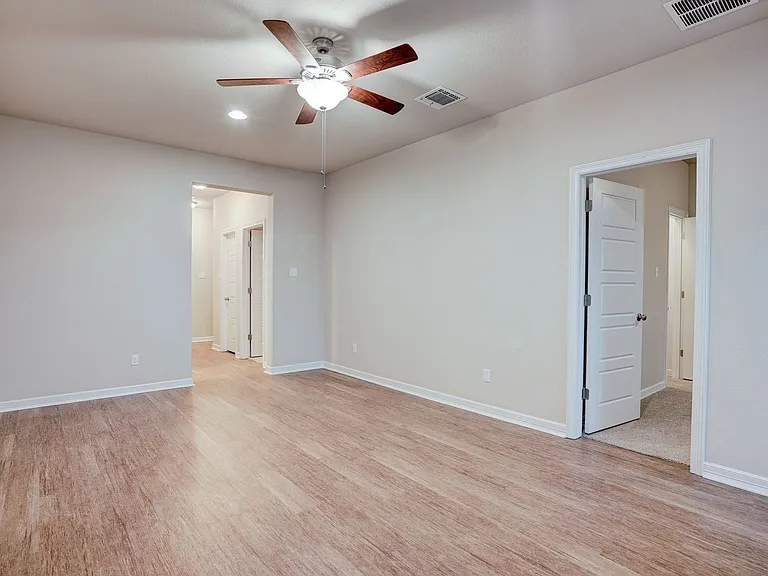 2212 Dillon Pond Ln #A — Photo 10