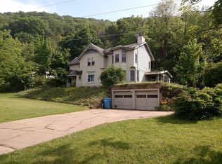 1540 Frontage Rd, Dakota, MN 55925