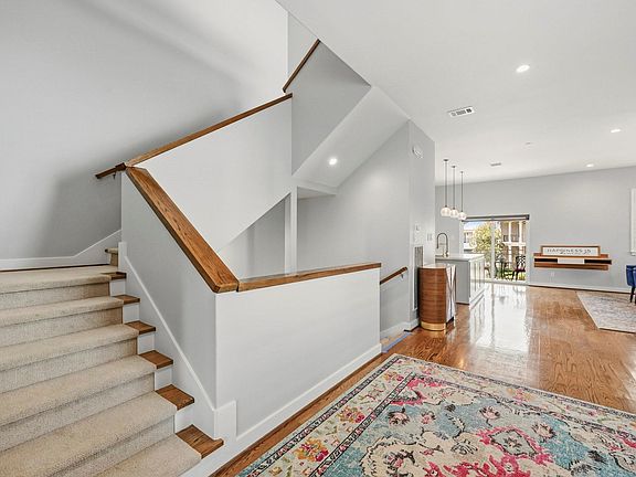 3rd image of 158 Vieux Carre Dr