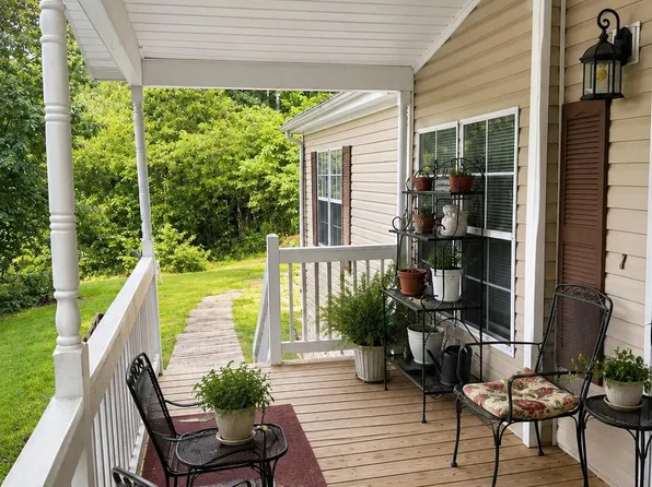 463 Hill And Dale Dr, Trenton, GA 30752