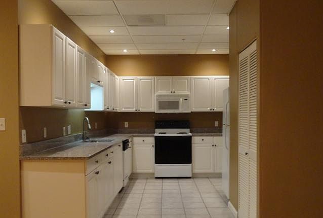 1st image of 434 N 4th St