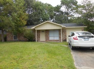 5658 Rose Dr, Moss Point, MS 39563