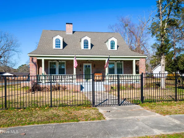 502 W Roseboro Street, Roseboro, NC 28382