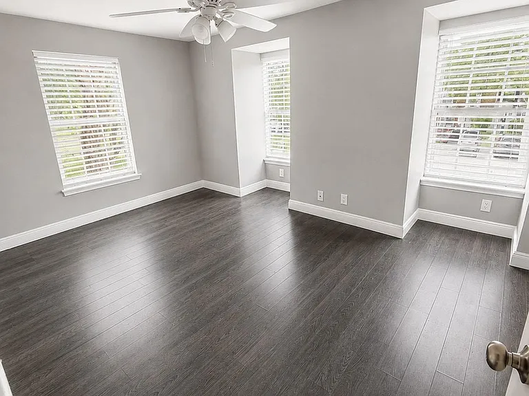 218 Old English Dr — Photo 8