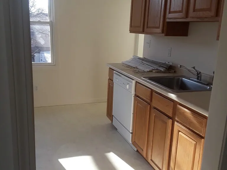 48 Sherman St #2L — Photo 1