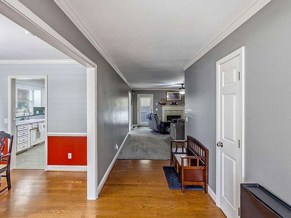 1st image of 443 Congaree Rd
