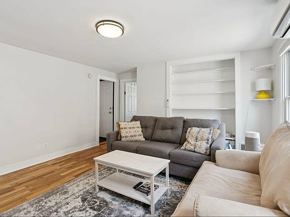 4th image of 20 Tate St Unit 2