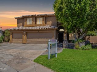 877 S Surfside Dr, Gilbert, AZ 85233