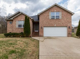 710 Excalibur Ct, Smyrna, TN 37167