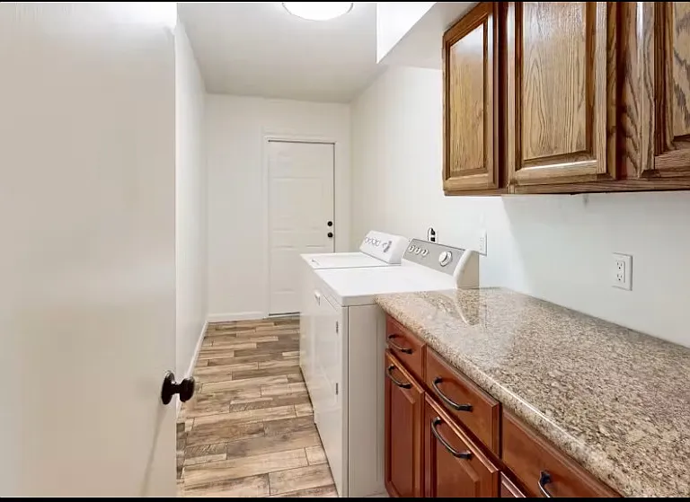 15 W Mission Ln — Photo 11
