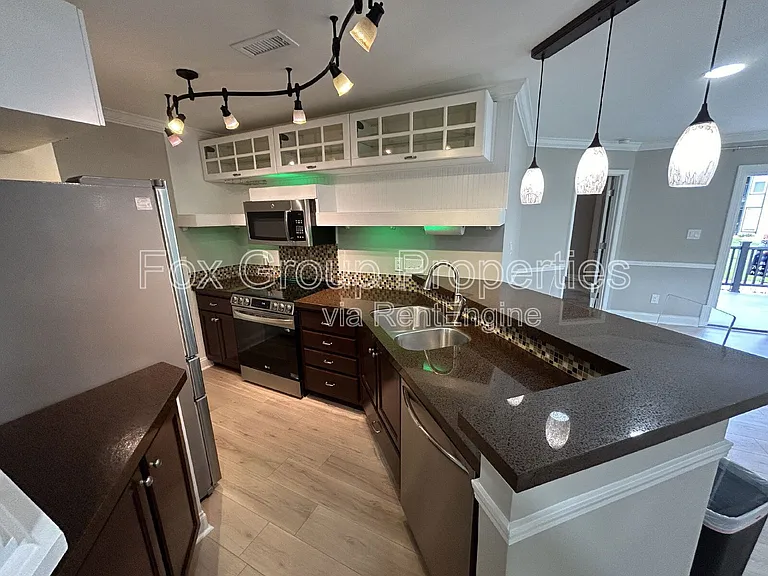 18837 Vineyard Point Ln — Photo 7
