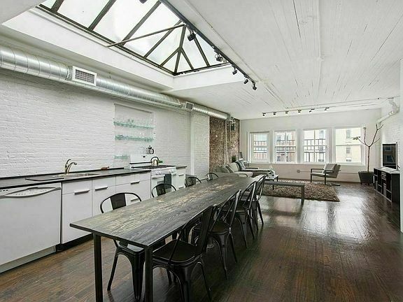 3rd image of 363 Canal St APT 6