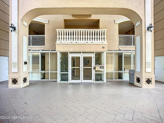 5th image of 1201 1ST Street N #202