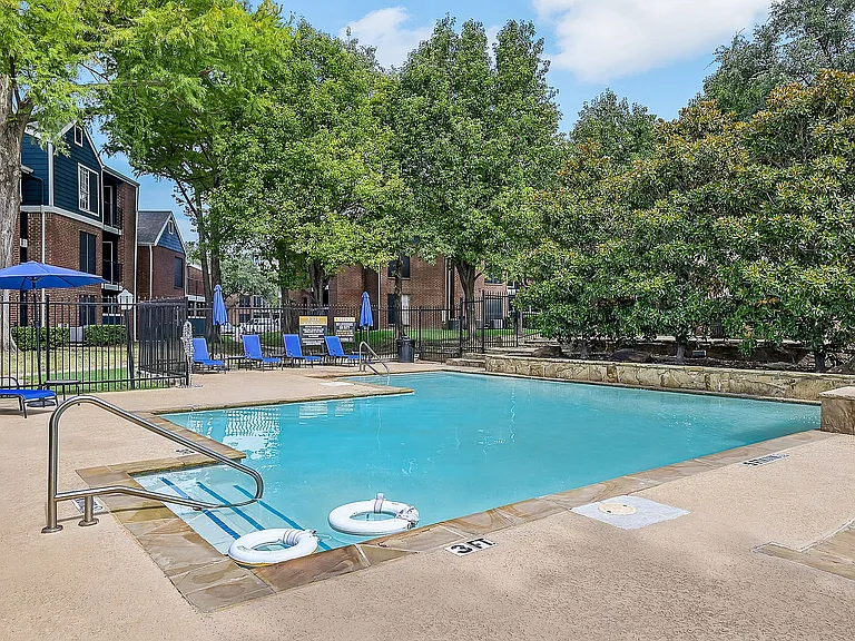 Eastgrove Apartments