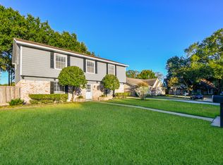 7310 Ridge Oak Dr, Houston, TX 77088