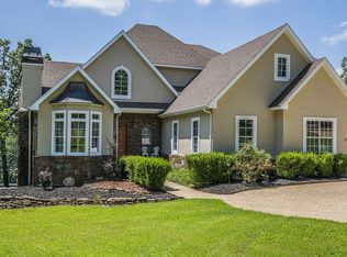 2337 N Fox Trl, Fayetteville, AR 72703