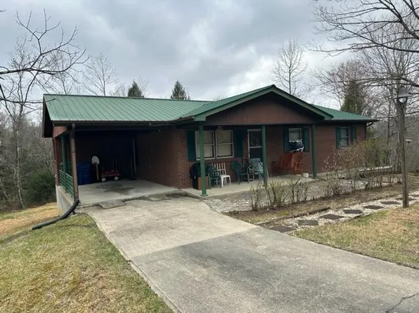 205 Myrtle Dr, Stearns, KY 42647