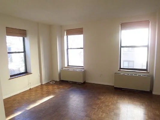 Rented by Bond New York | media 40