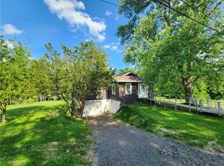 634 Scotland Ln, New Castle, PA 16101