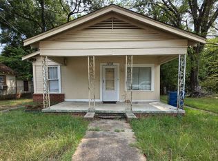1208 E Travis St, Marshall, TX 75670