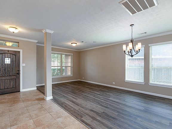5th image of 8626 Granite Peach Ln
