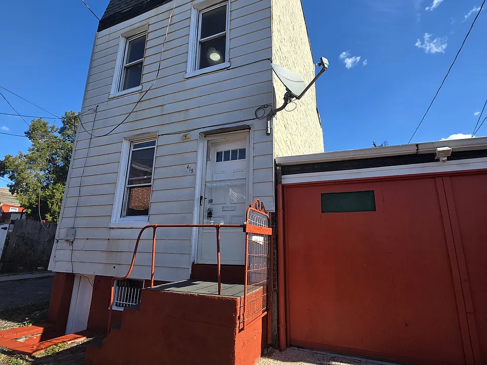 419 Bell Aly