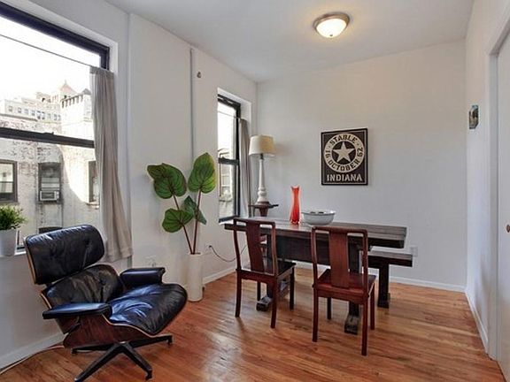 5th image of 321 E 12th St APT 28