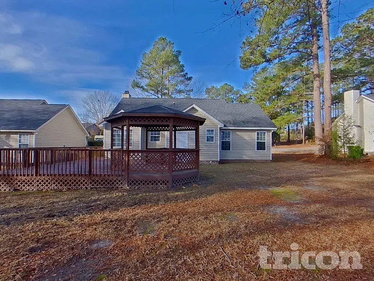 500 Rockhaven Dr — Photo 15