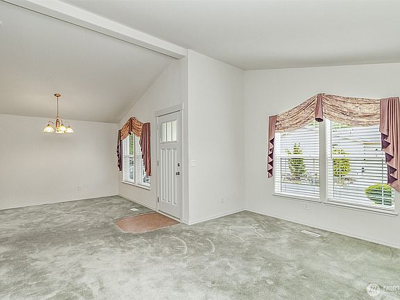 4th image of 14727 43rd Avenue NE #145