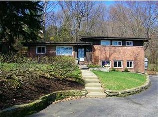 102 Sycamore Dr, Mcknight, PA 15237