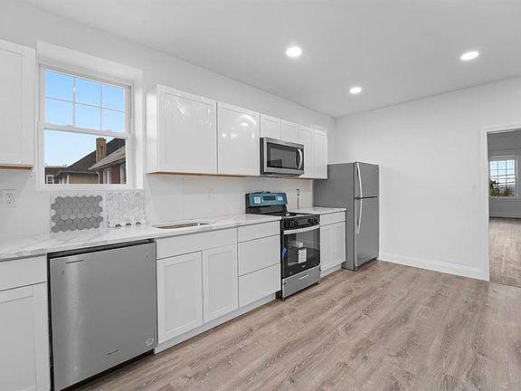 4th image of 7308 Kennedy Blvd Floor 2