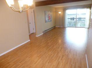 8747 Phinney Ave N APT 5, Seattle, WA 98103