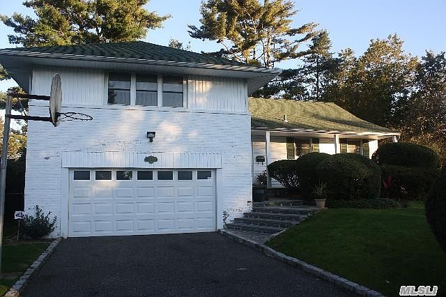 1st image of 519 Queen St