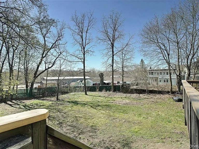 304 Tower Ave — Photo 17
