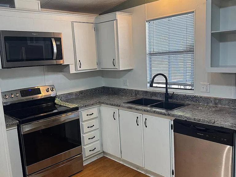 86 Pelican Dr N — Photo 9