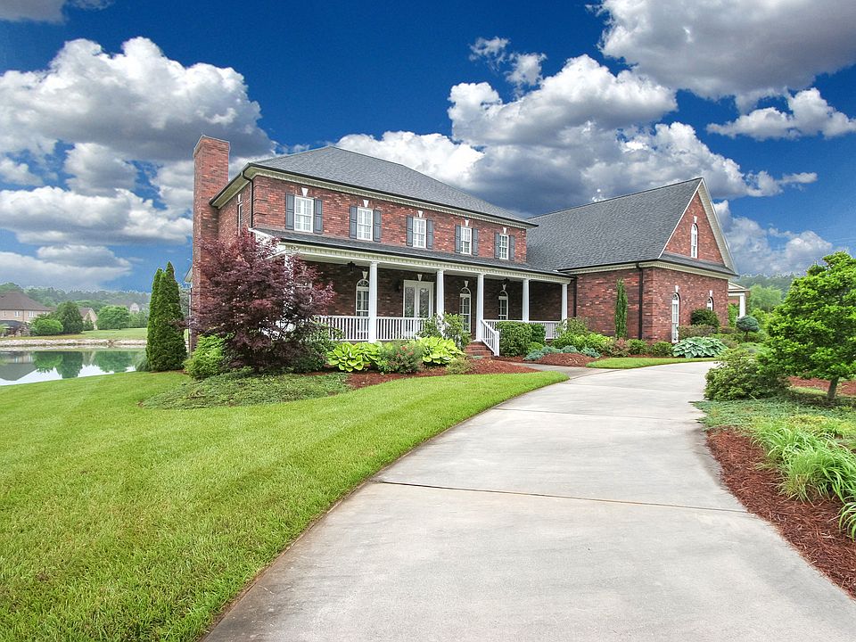 Beautiful home on small lake