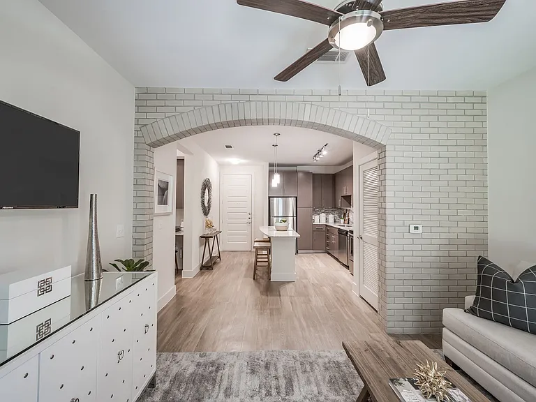 5880 Inwood Dr — Photo 25