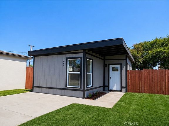 3rd image of 4953 E San Carlos St