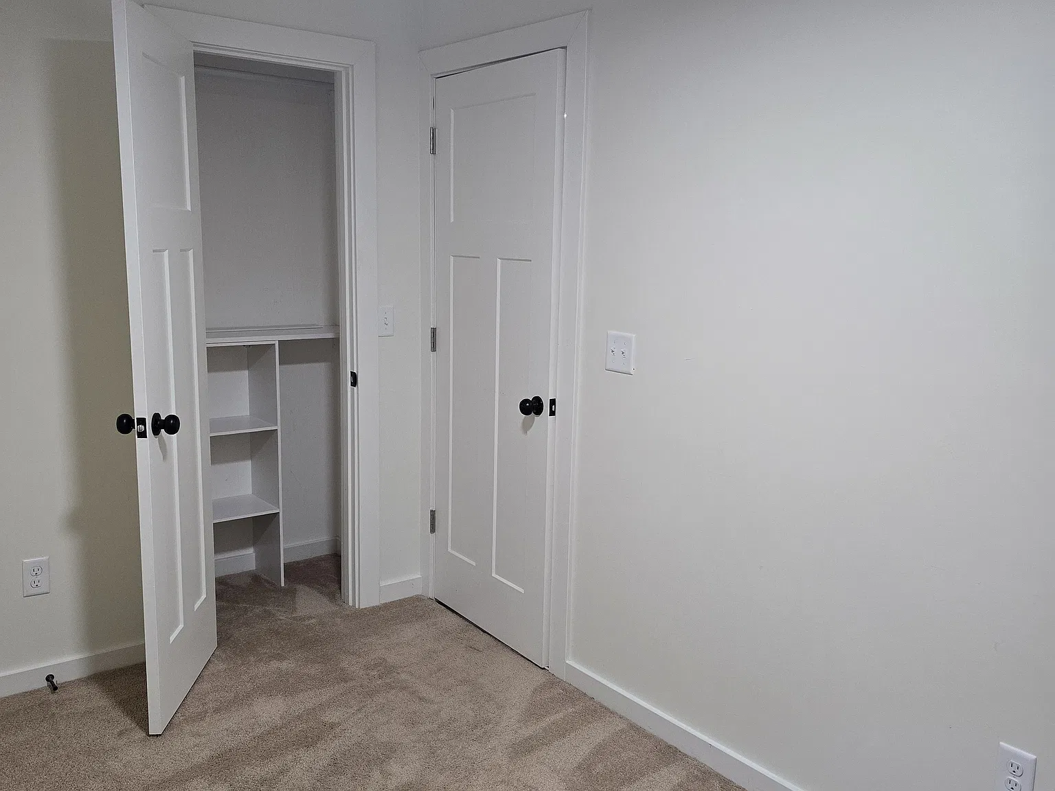 2 bed, 720 sqft, $1,000 — Photo 3
