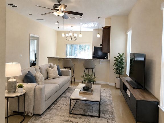 Living Room (Virtually Stage)