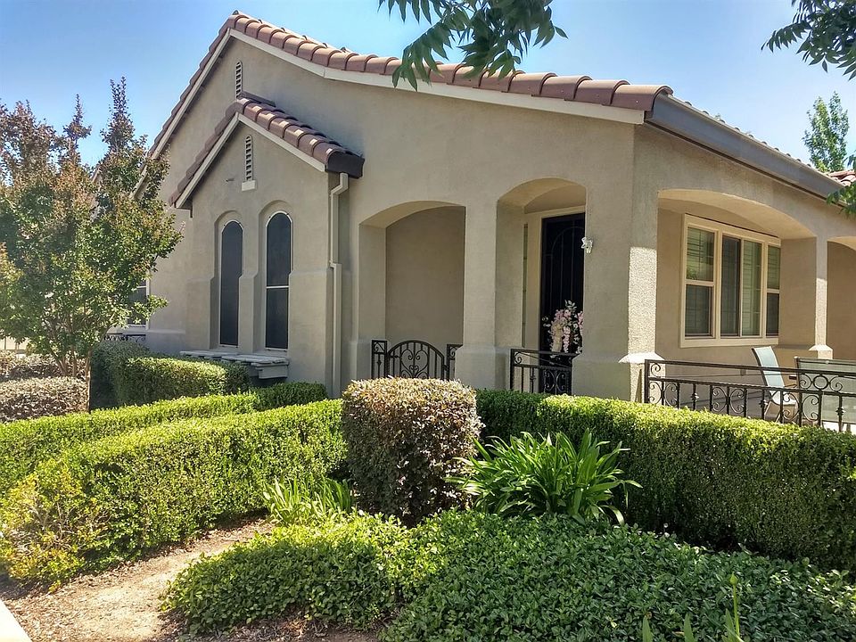 1st image of 1584 Marseille Ln