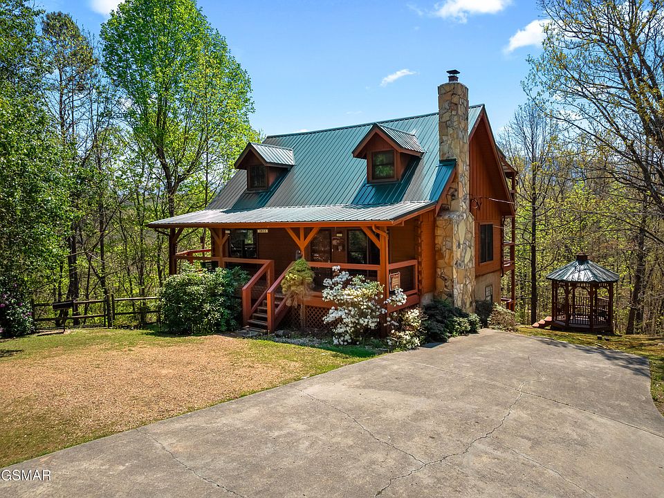 52nd image of 1855 Spring Hill Dr