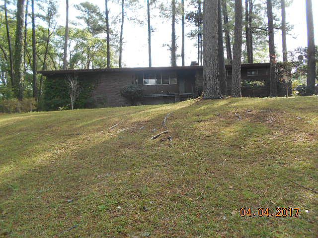 1st image of 2403 Pinecliff Dr