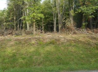 1552 NE River Rd, Lake milton, OH 44429