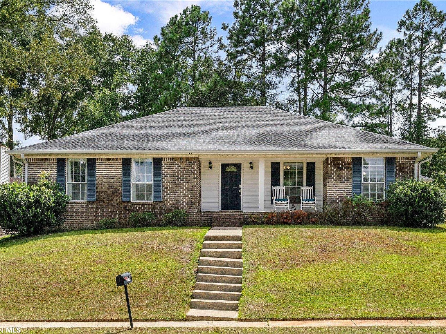430 Lakeview Dr W, Mobile, AL 36695 Zillow