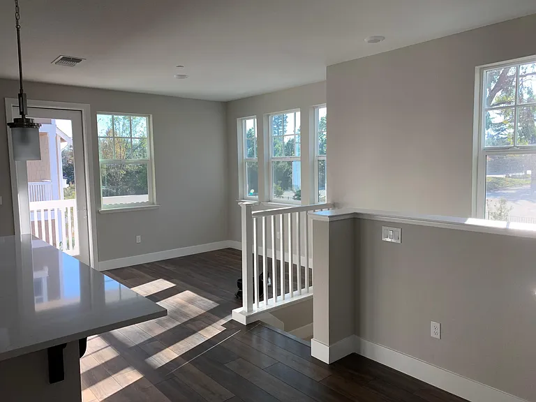 300 Circuit Way — Photo 10