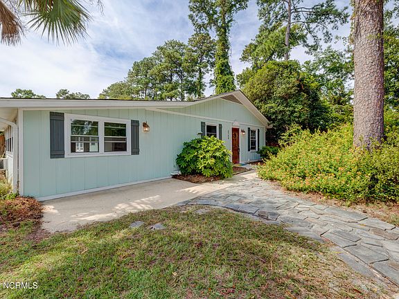 3rd image of 5734 Roseland Drive