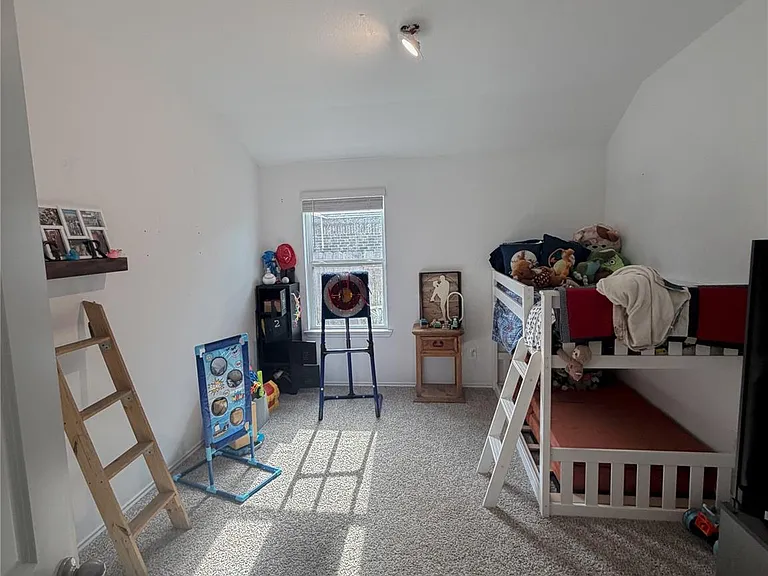 1008 Llano Trl — Photo 11