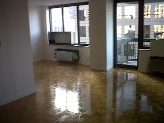 Rented by Symphony House Leasing Office