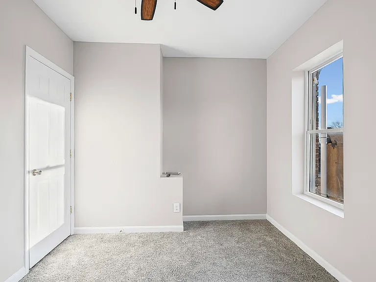 2532 Druid Hill Ave — Photo 21